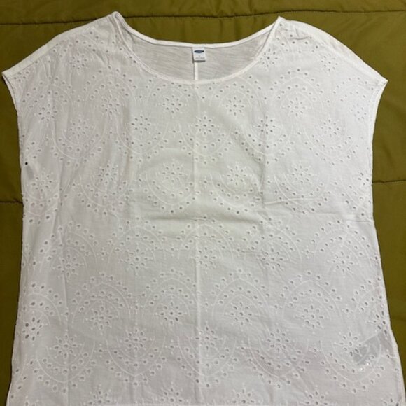 Old Navy white eyelet ruffle sleeve top organic ... L lll